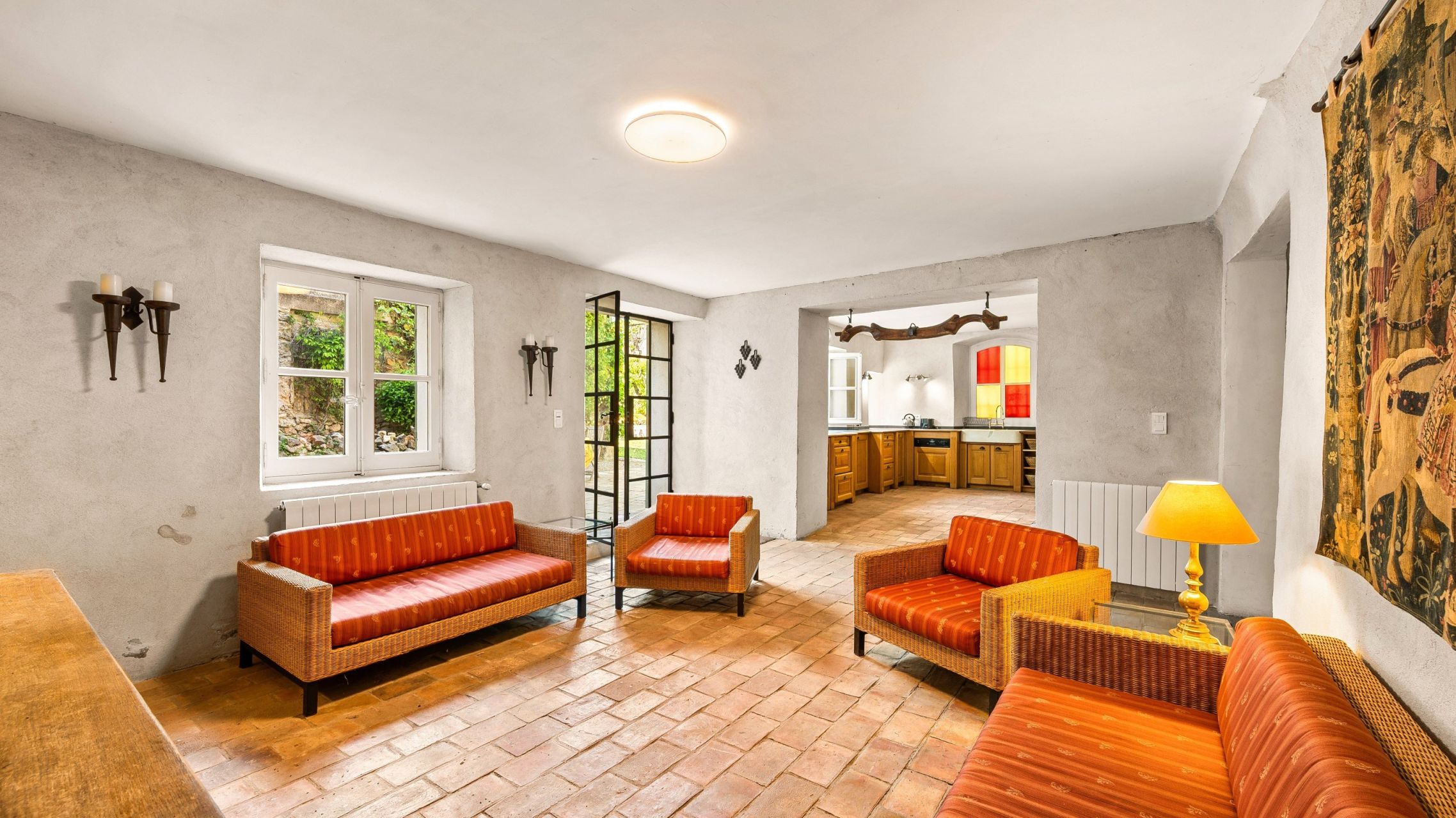 luxury provencale house 10 Rooms for sale on VARAGES (83670)