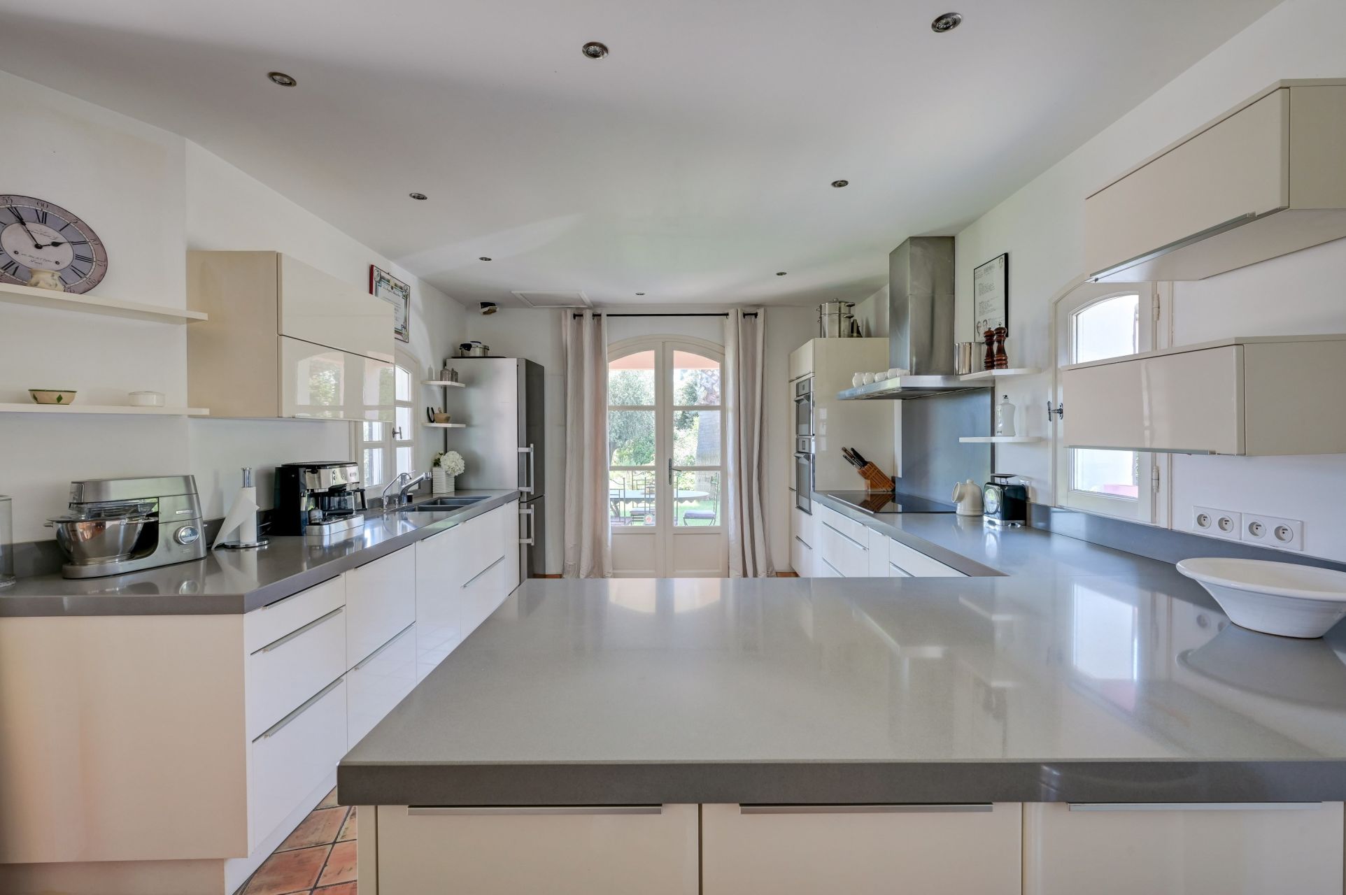 maison de luxe 6 Pièces en vente sur LA CADIERE D AZUR (83740)