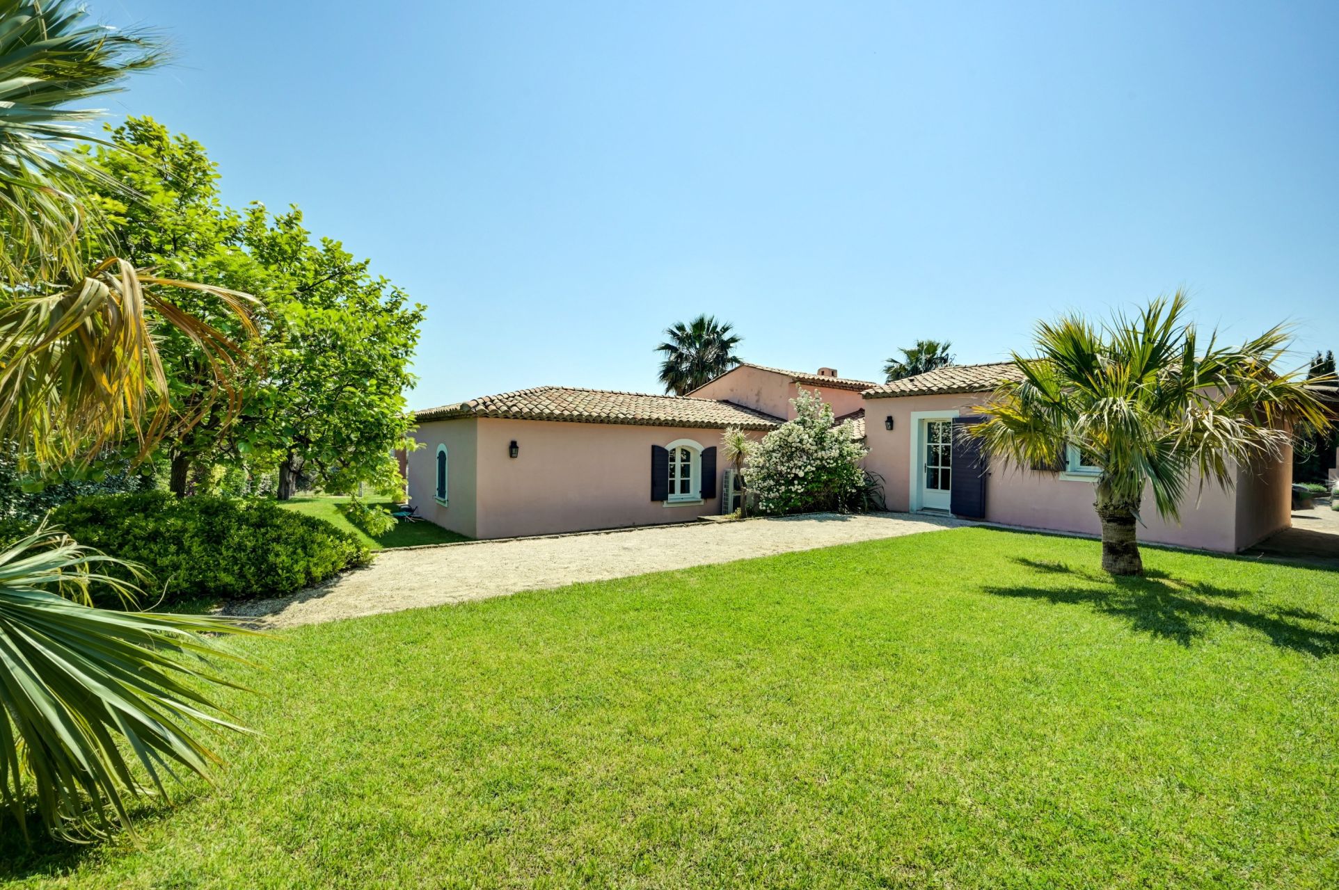 maison de luxe 6 Pièces en vente sur LA CADIERE D AZUR (83740)