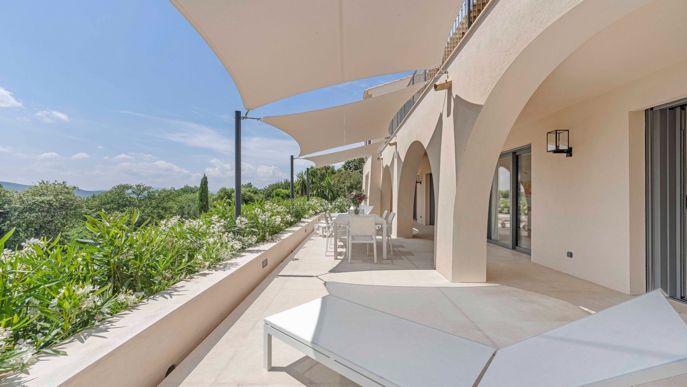 luxury provencale house 8 Rooms for sale on GASSIN (83580)