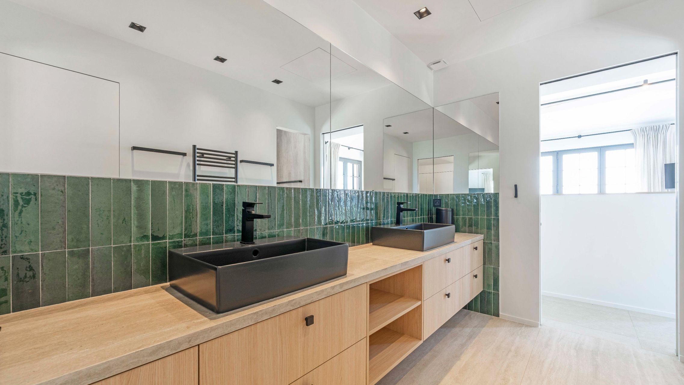 luxury provencale house 8 Rooms for sale on GASSIN (83580)