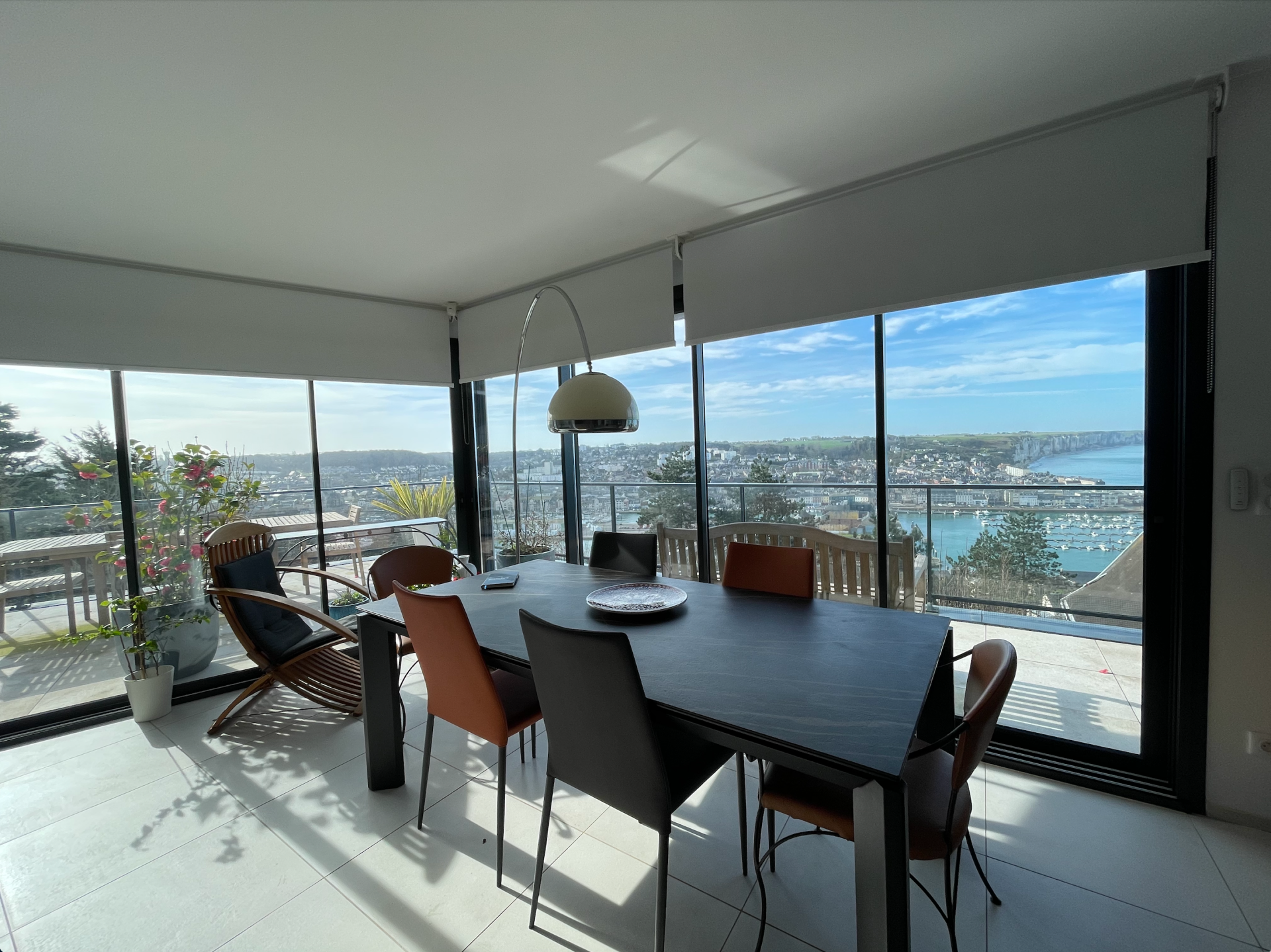contemporary house 10 Rooms for sale on FECAMP (76400)
