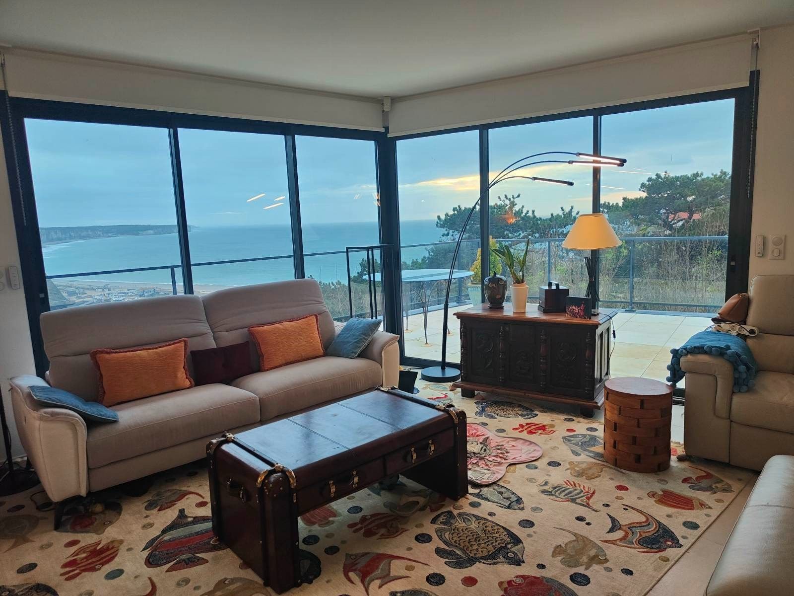 contemporary house 10 Rooms for sale on FECAMP (76400)