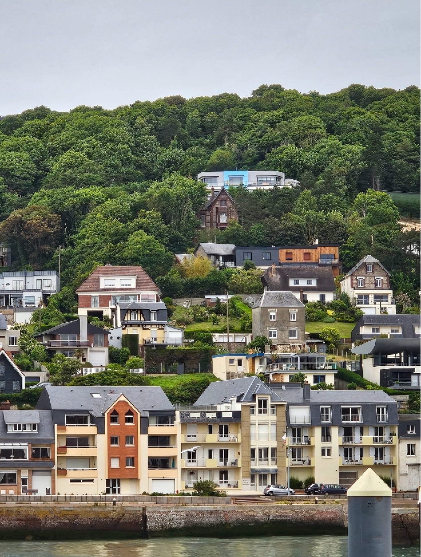 maison contemporaine 10 Pièces en vente sur FECAMP (76400)