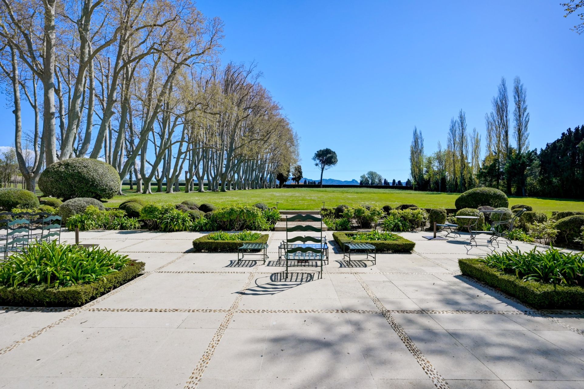 luxury house 23 Rooms for sale on ST REMY DE PROVENCE (13210)
