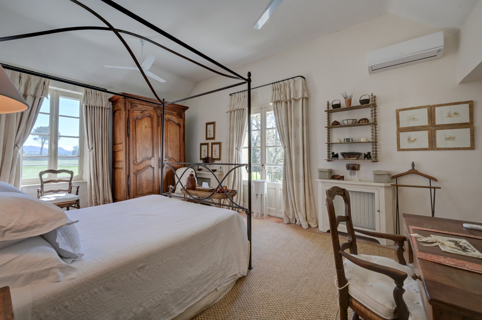 luxury house 23 Rooms for sale on ST REMY DE PROVENCE (13210)
