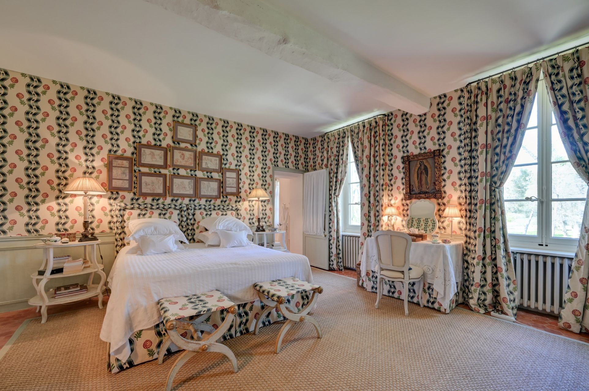 luxury house 23 Rooms for sale on ST REMY DE PROVENCE (13210)