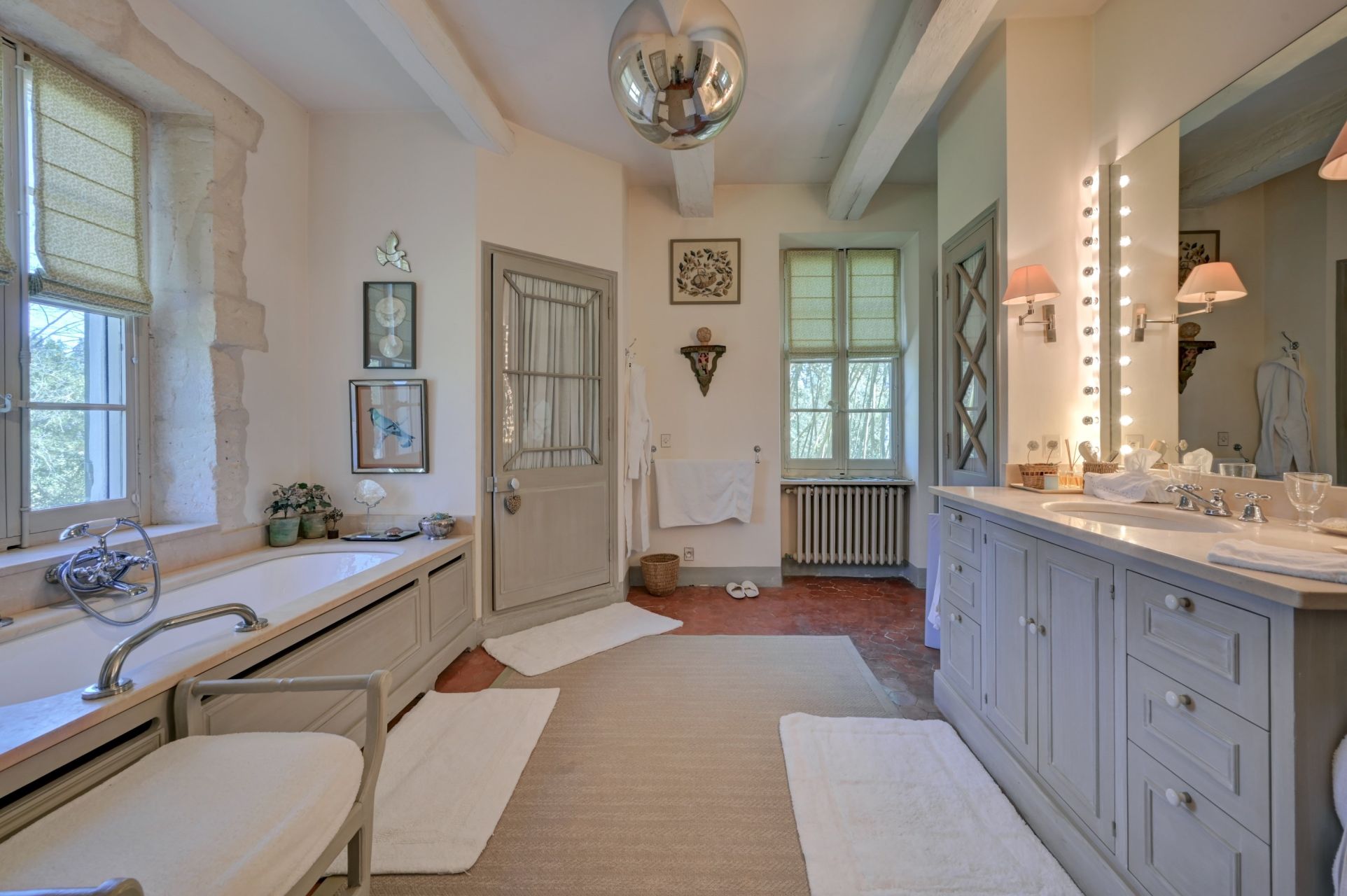 luxury house 23 Rooms for sale on ST REMY DE PROVENCE (13210)