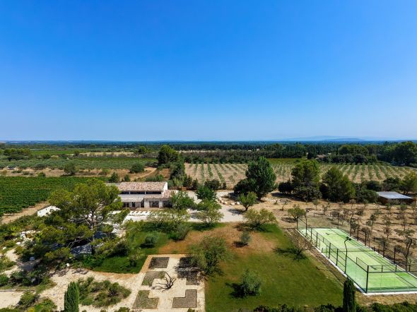 Sale Luxury house Eygalières 8&nbsp;Rooms 385&nbsp;m²