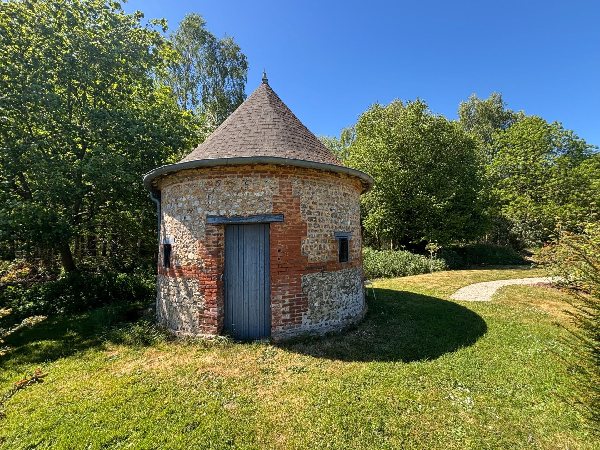 propriété de luxe 8 Pièces en vente sur CORNEVILLE SUR RISLE (27500)