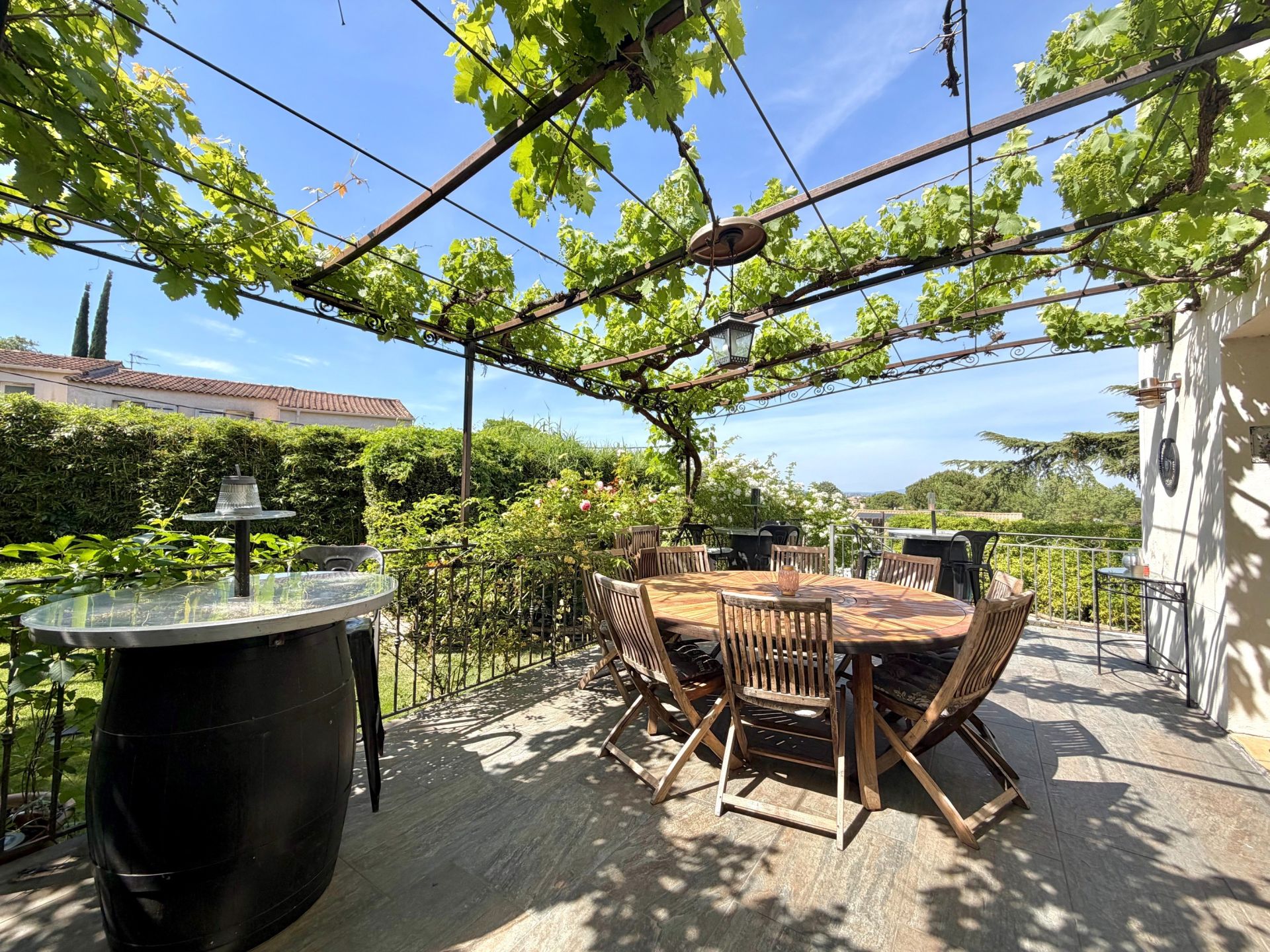 luxury house 8 Rooms for sale on MONTPELLIER (34000)