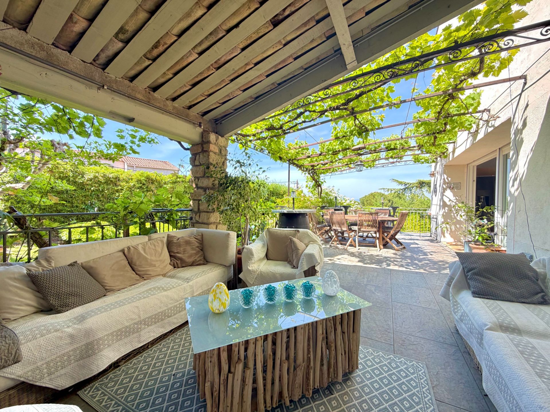 luxury house 8 Rooms for sale on MONTPELLIER (34000)