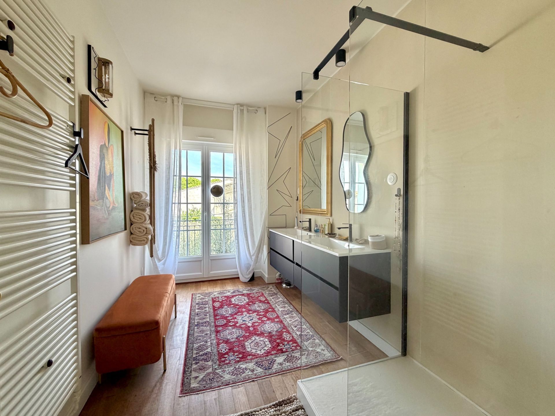 luxury house 8 Rooms for sale on MONTPELLIER (34000)