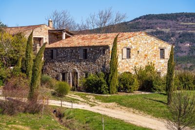 Vente Maison de luxe Oppedette 81&nbsp;Pièces 2323&nbsp;m²