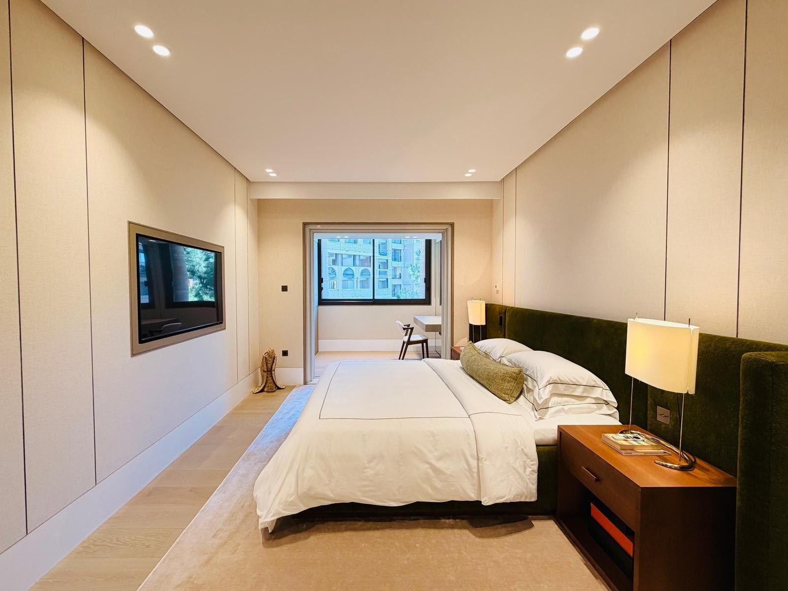 luxury apartment 4 Rooms for sale on MONACO (98000)