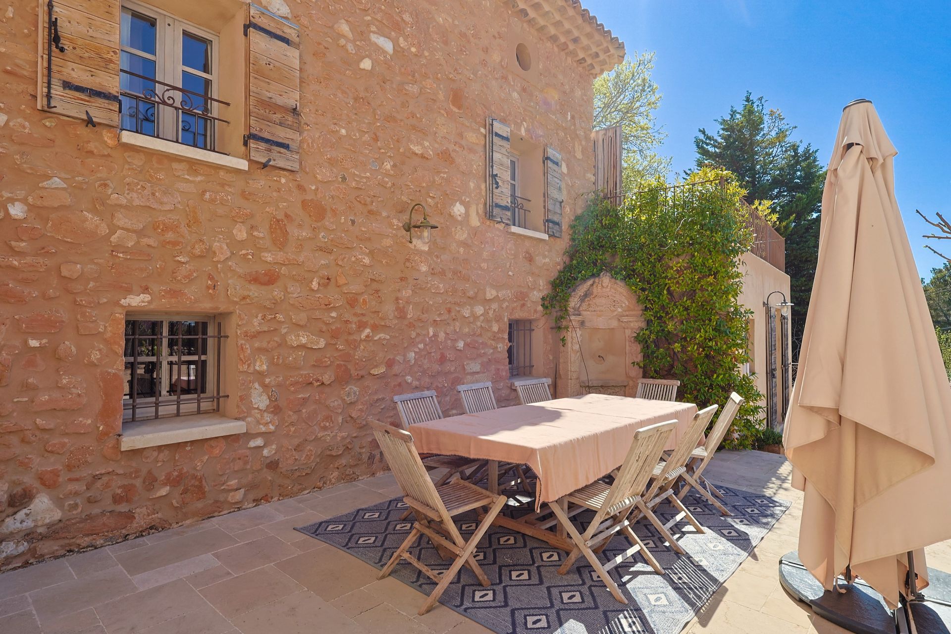 maison de luxe 9 Pièces en location sur AIX EN PROVENCE (13100)