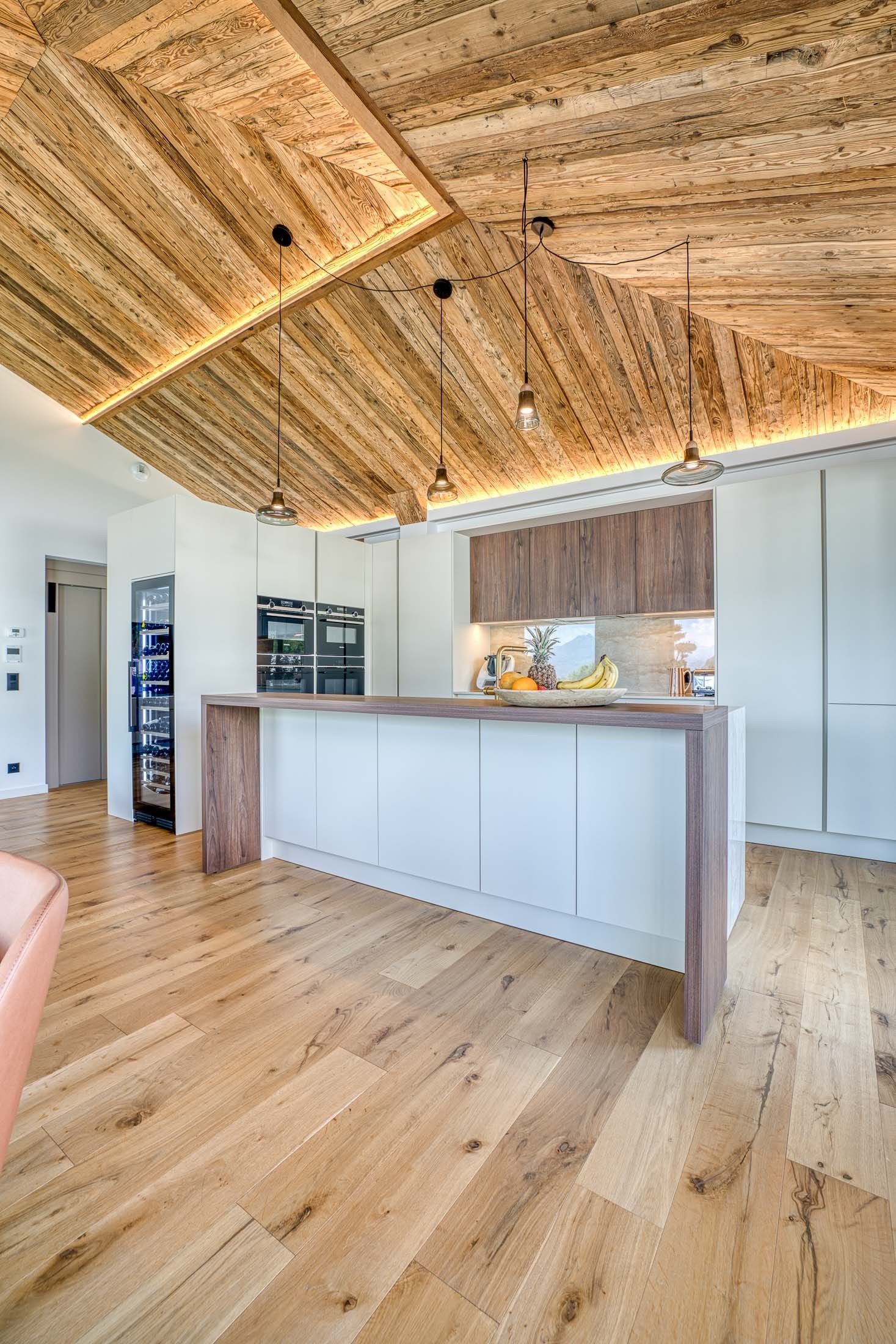 luxury house 16 Rooms for sale on ANNECY LE VIEUX (74940)