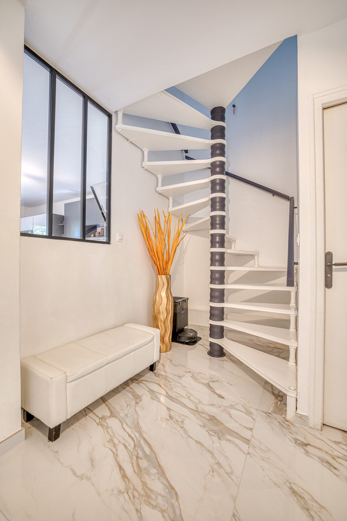 luxury apartment 7 Rooms for sale on ANNECY LE VIEUX (74940)