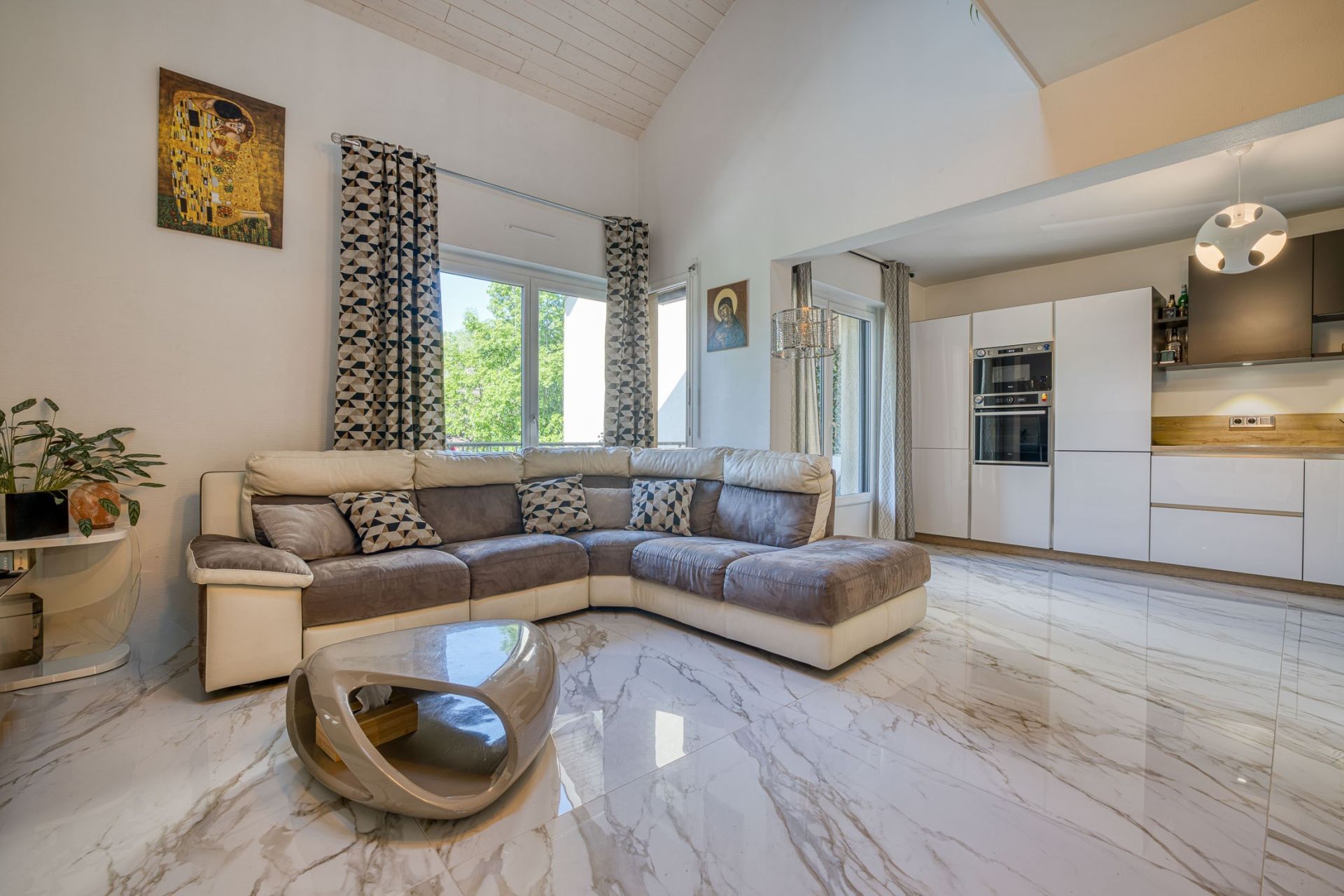 luxury apartment 7 Rooms for sale on ANNECY LE VIEUX (74940)