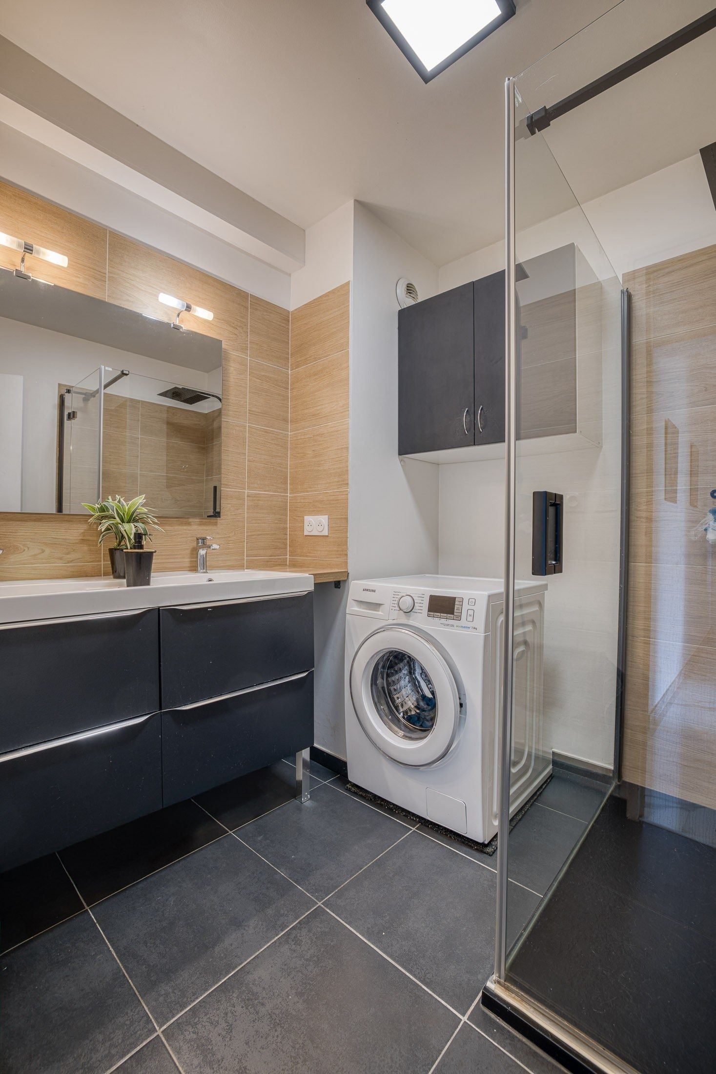 luxury apartment 7 Rooms for sale on ANNECY LE VIEUX (74940)