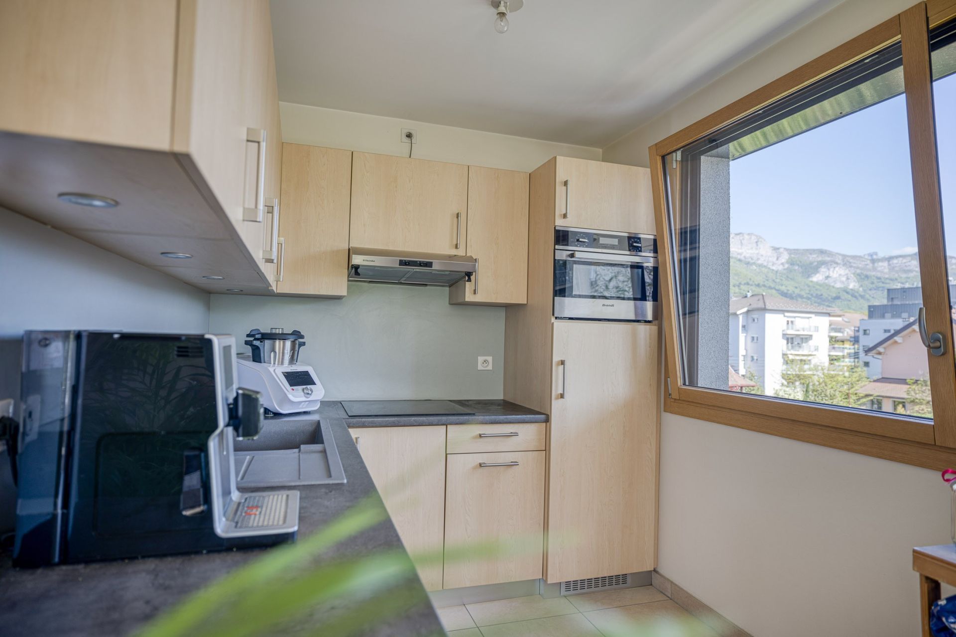luxury apartment 2 Rooms for sale on ANNECY (74000)