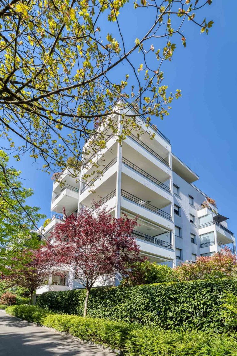 luxury apartment 2 Rooms for sale on ANNECY (74000)