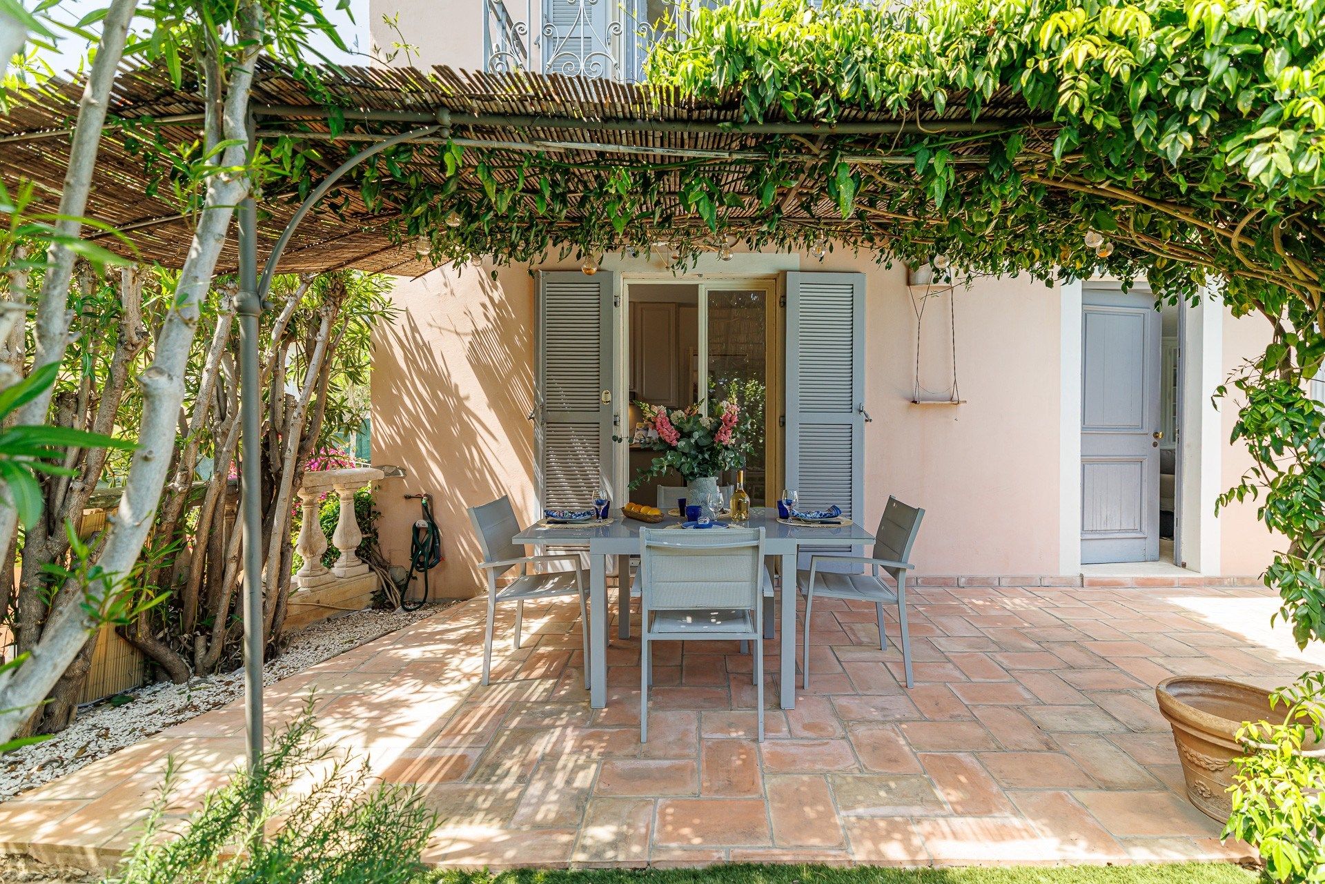luxury property 14 Rooms for sale on NICE (06000)