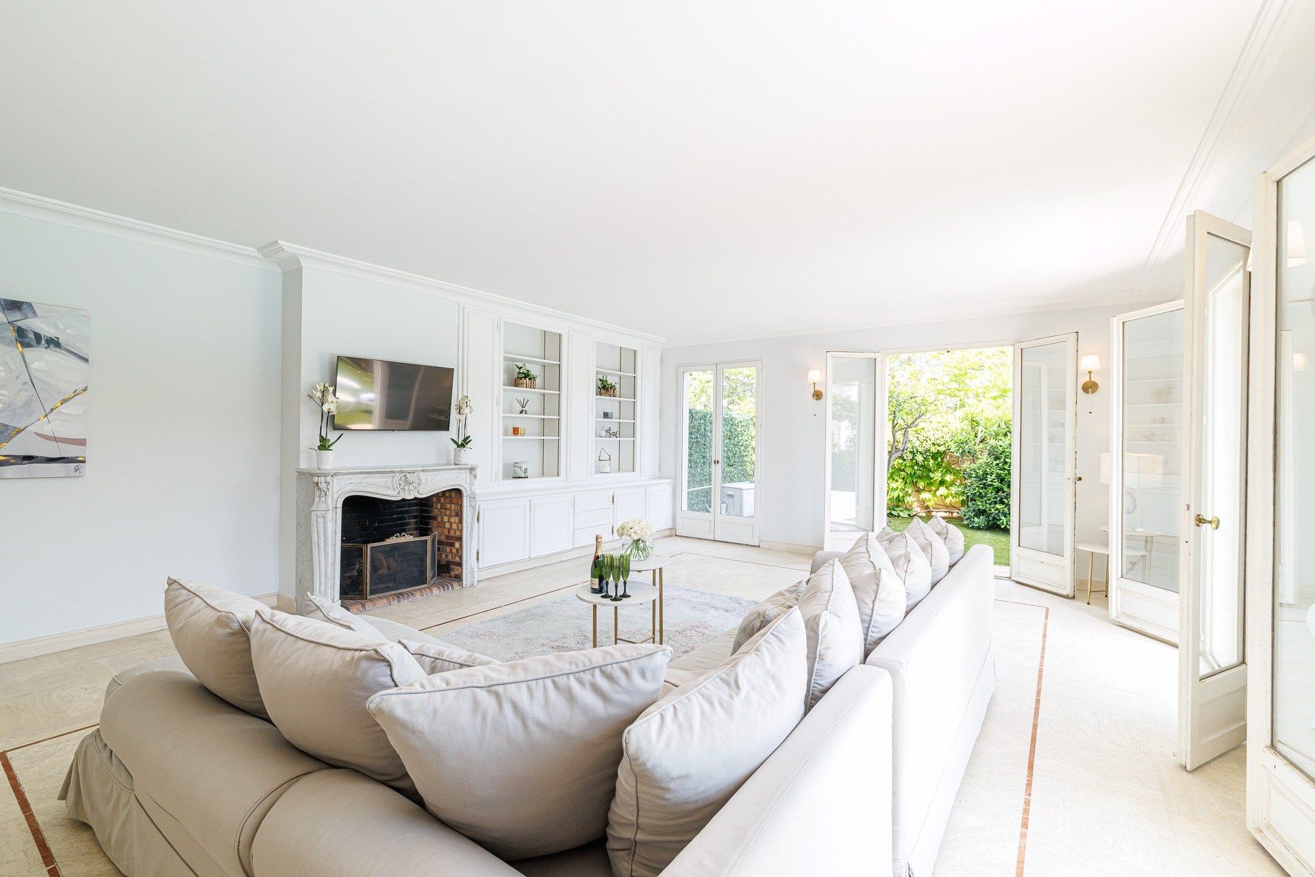 luxury property 14 Rooms for sale on NICE (06000)