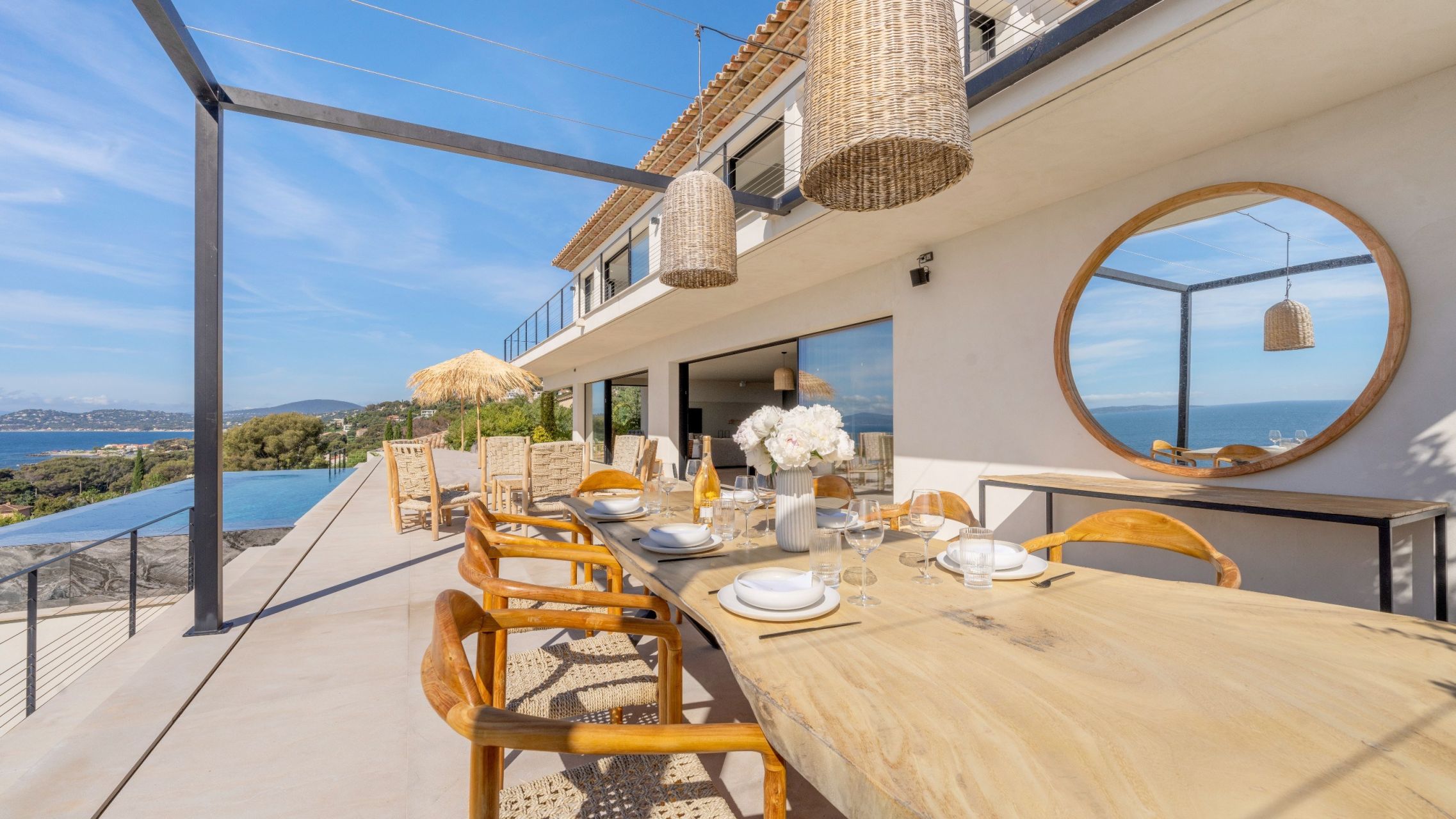 villa de luxe 9 Pièces en vente sur LES ISSAMBRES (83380)