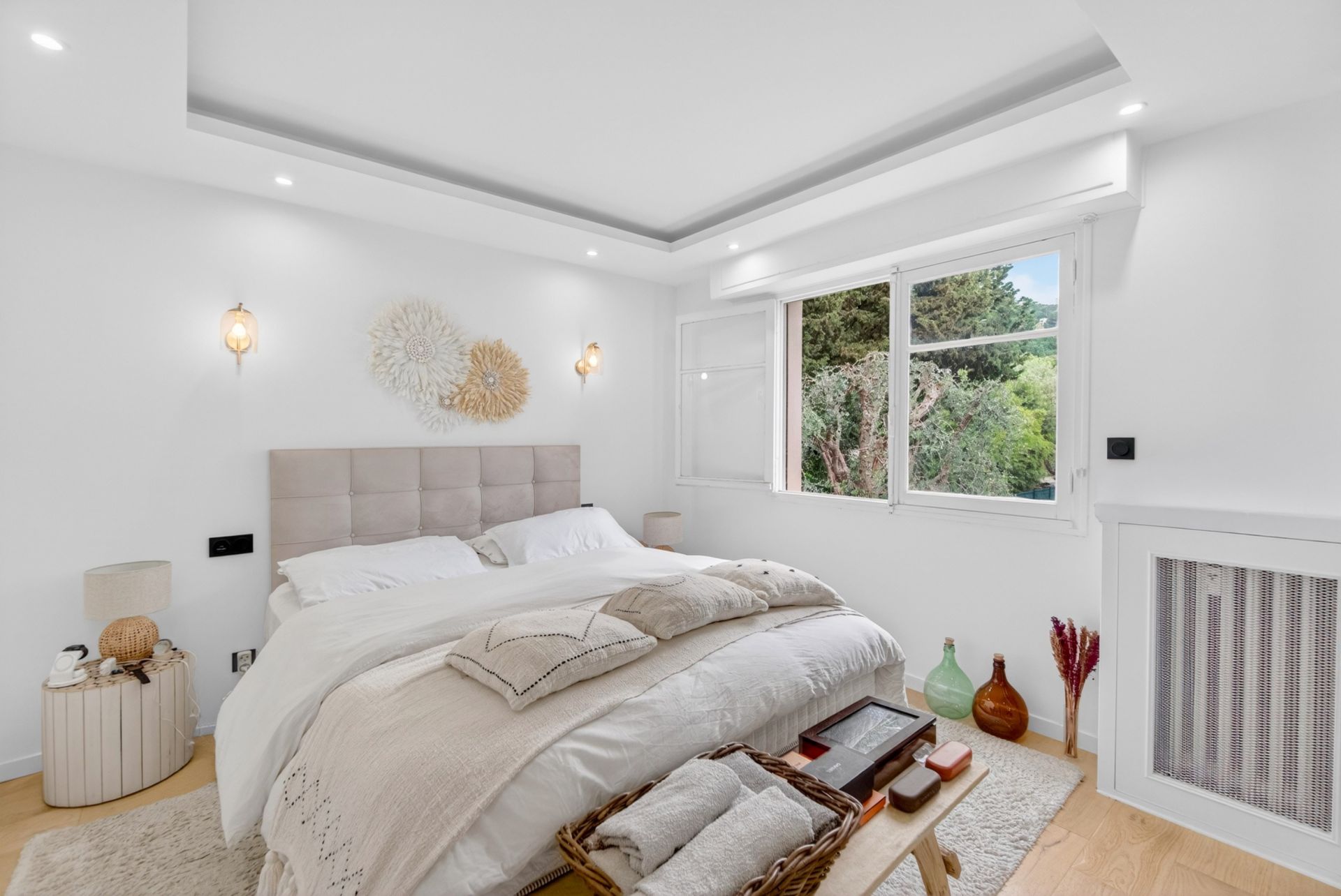 luxury apartment 3 Rooms for sale on LE CANNET (06110)