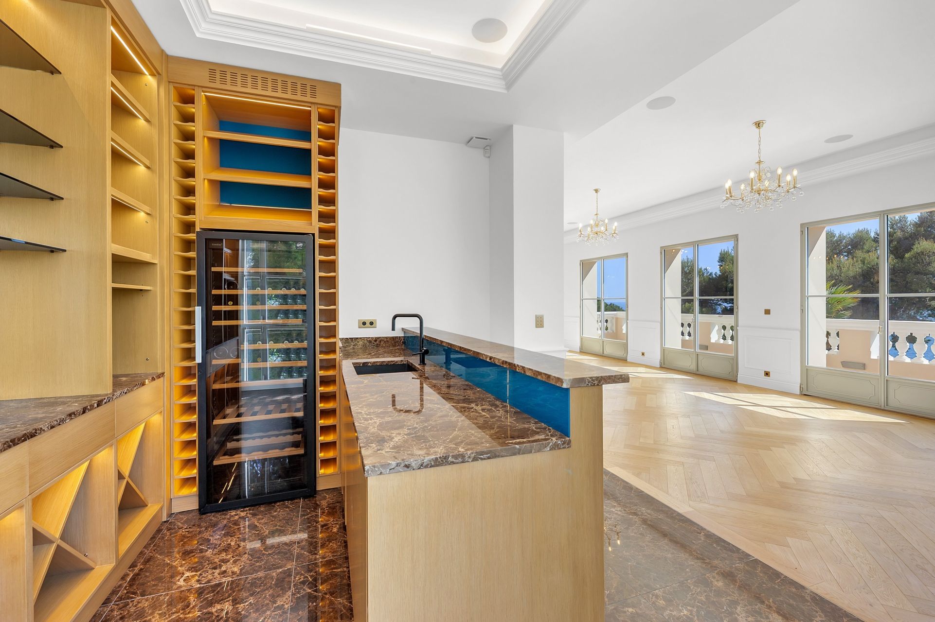 hôtel particulier 9 Pièces en vente sur CAP D AIL (06320)
