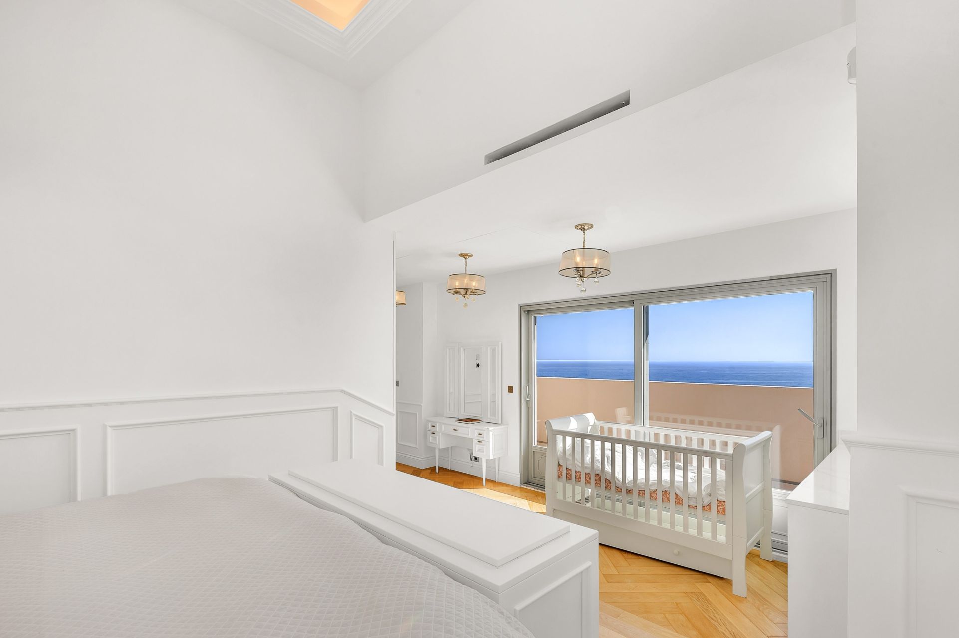 hôtel particulier 9 Pièces en vente sur CAP D AIL (06320)