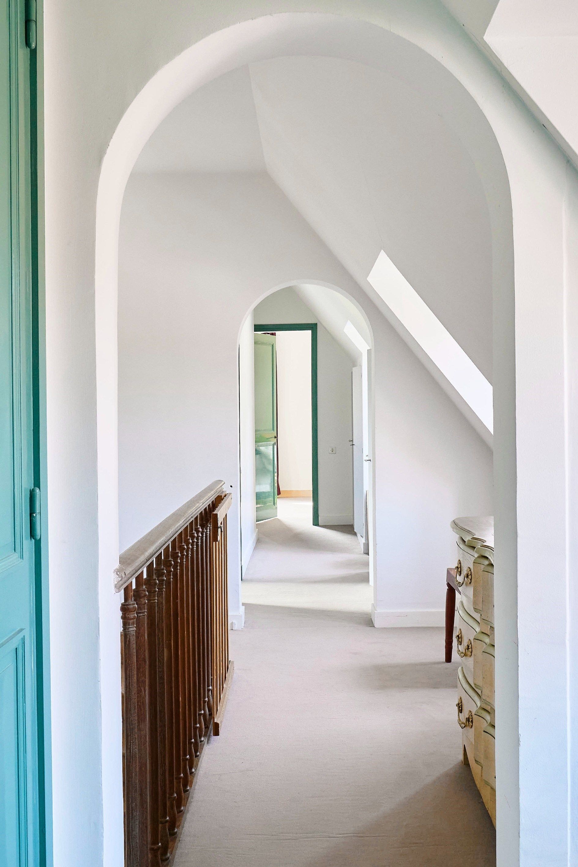 luxury house 7 Rooms for sale on CROIX (59170)