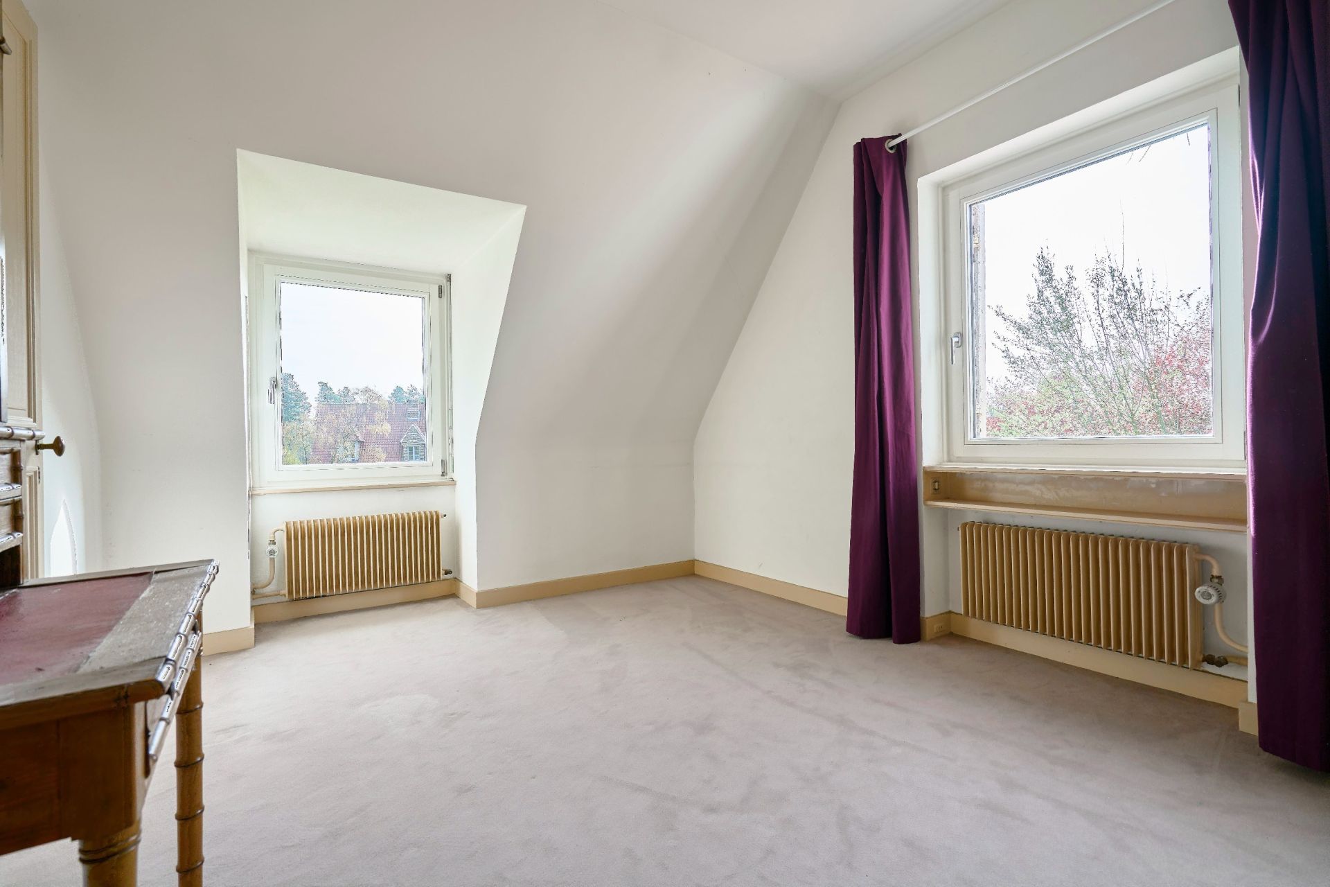 luxury house 7 Rooms for sale on CROIX (59170)
