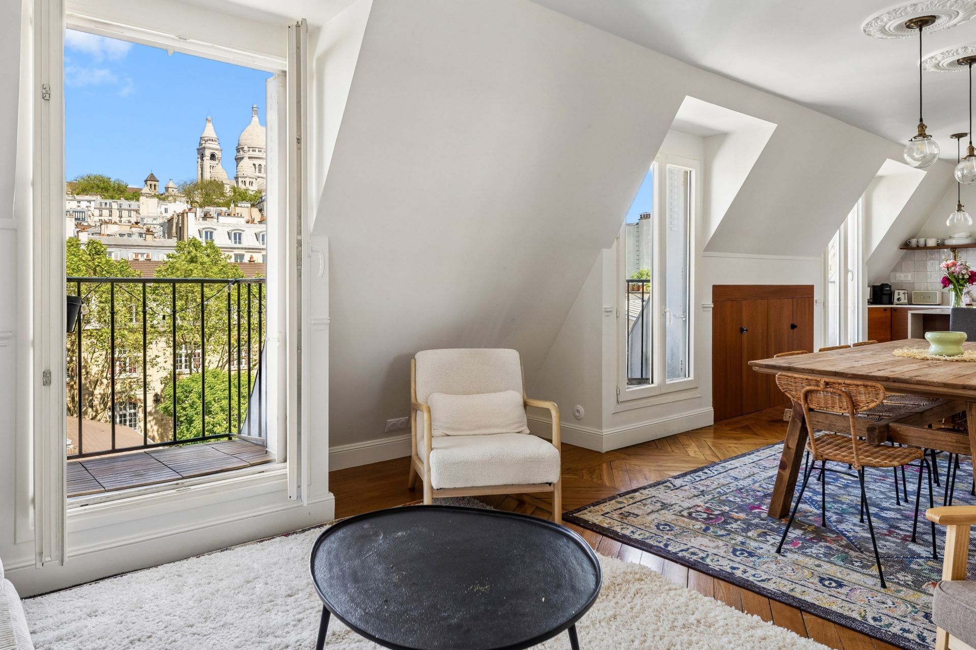 luxury apartment 3 Rooms for sale on PARIS (75018)