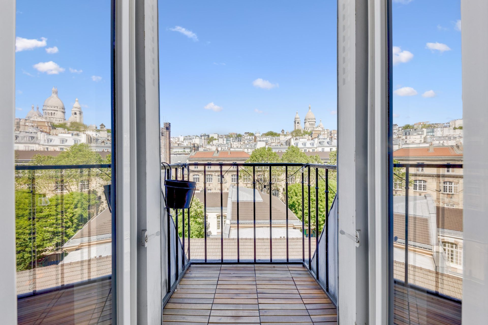 luxury apartment 3 Rooms for sale on PARIS (75018)
