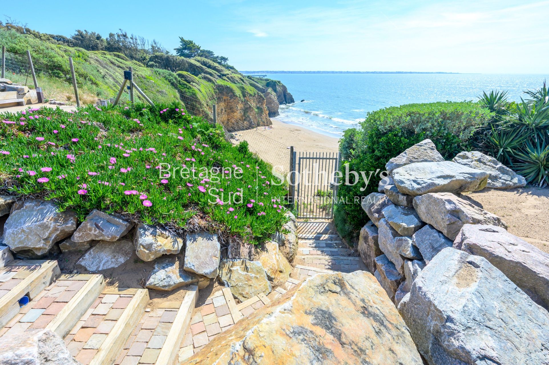 villa de luxe 8 Pièces en vente sur THARON PLAGE (44730)