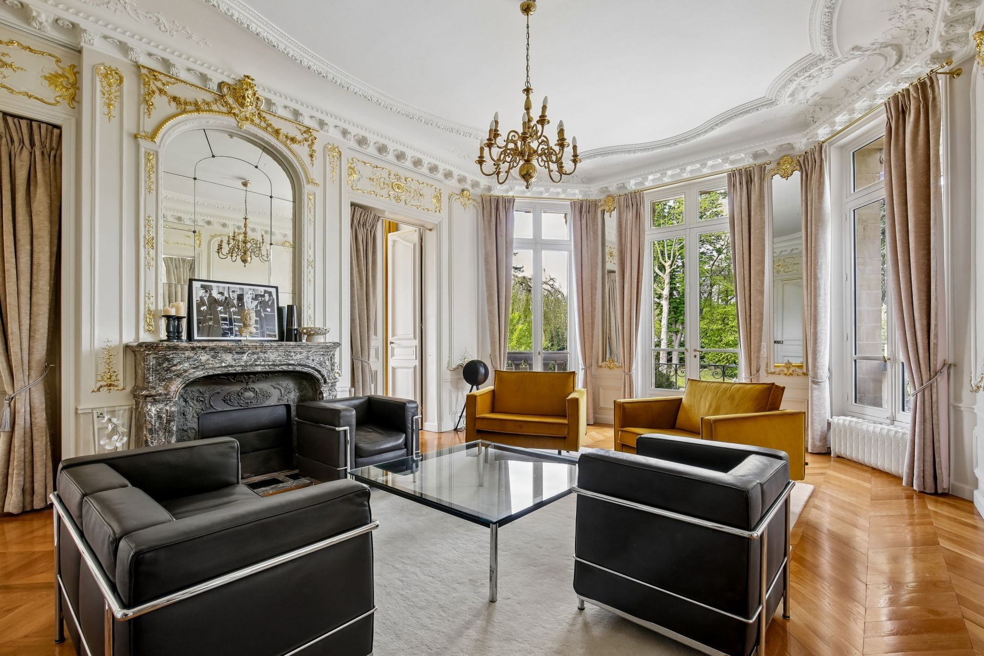 château 18 Pièces en vente sur LE VESINET (78110)