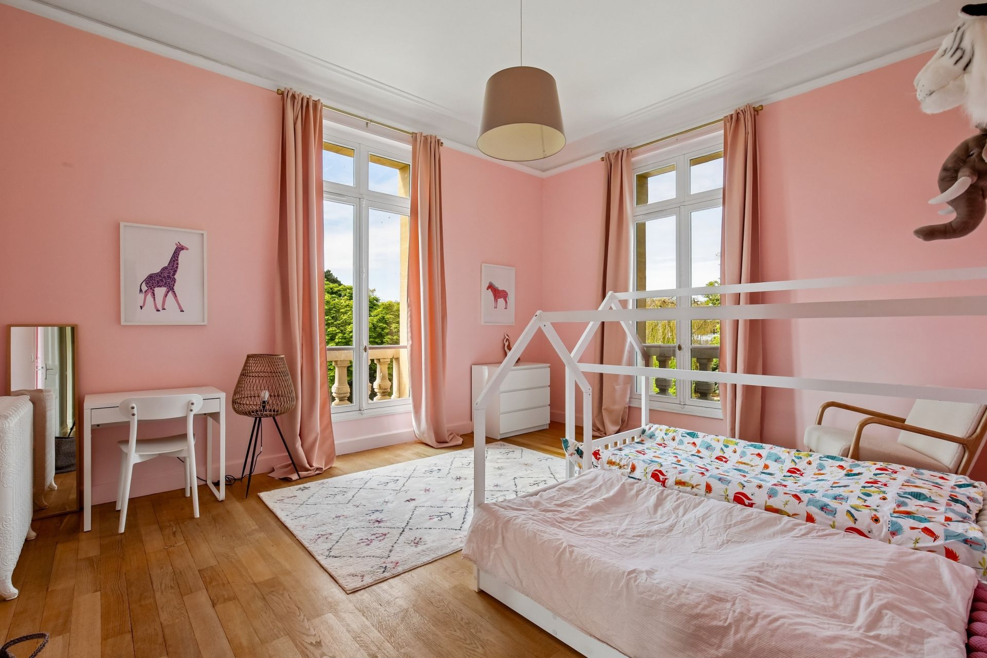 château 18 Pièces en vente sur LE VESINET (78110)