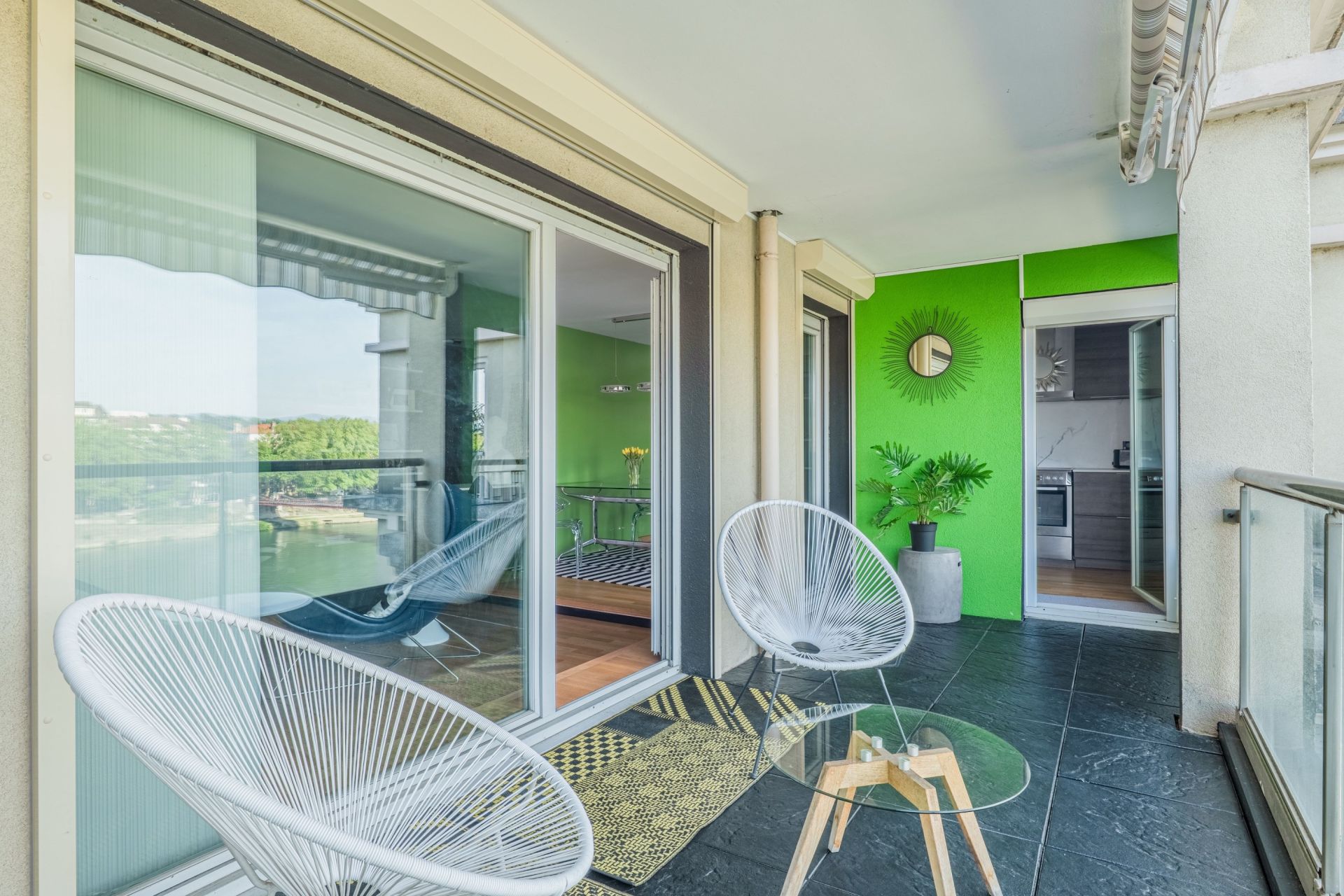 luxury apartment 3 Rooms for sale on LYON (69004)