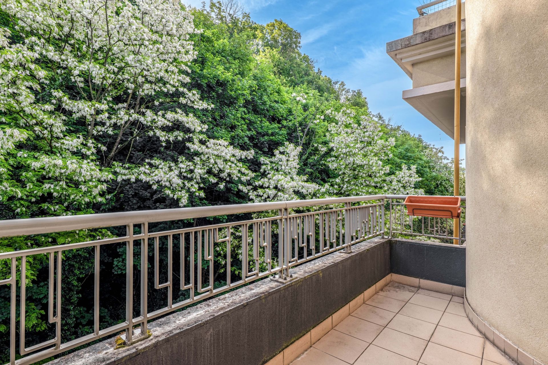 luxury apartment 3 Rooms for sale on LYON (69004)