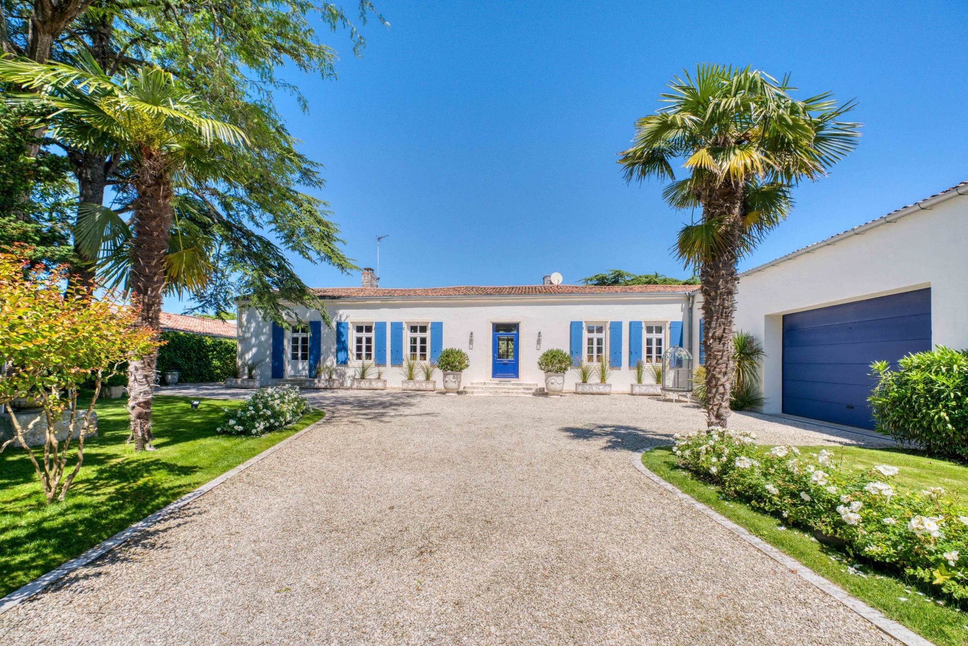 maison de luxe 9 Pièces en vente sur DOMPIERRE SUR MER (17139)