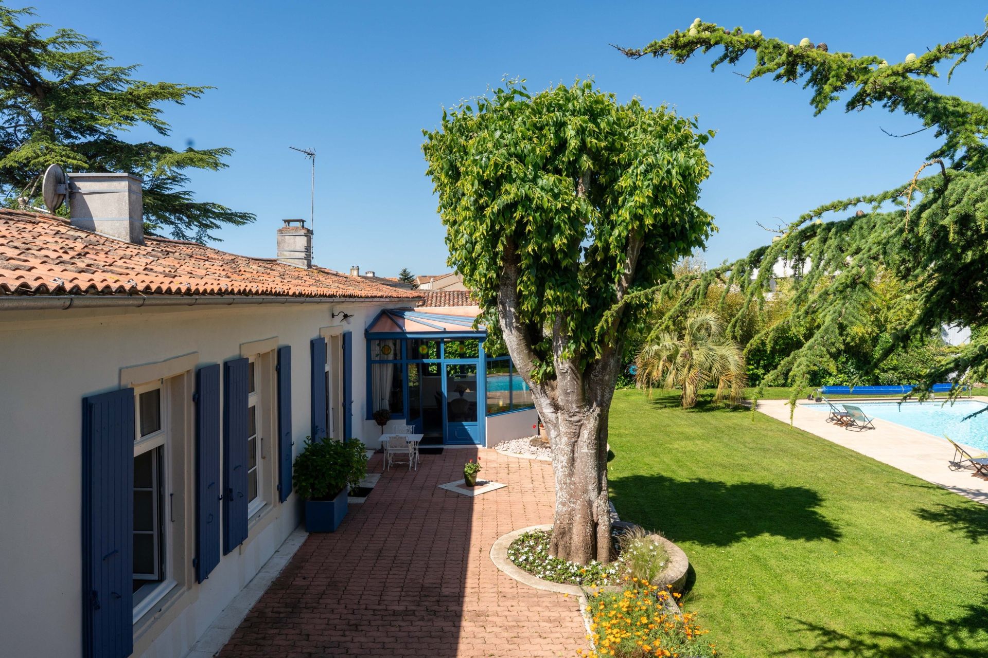 maison de luxe 9 Pièces en vente sur DOMPIERRE SUR MER (17139)