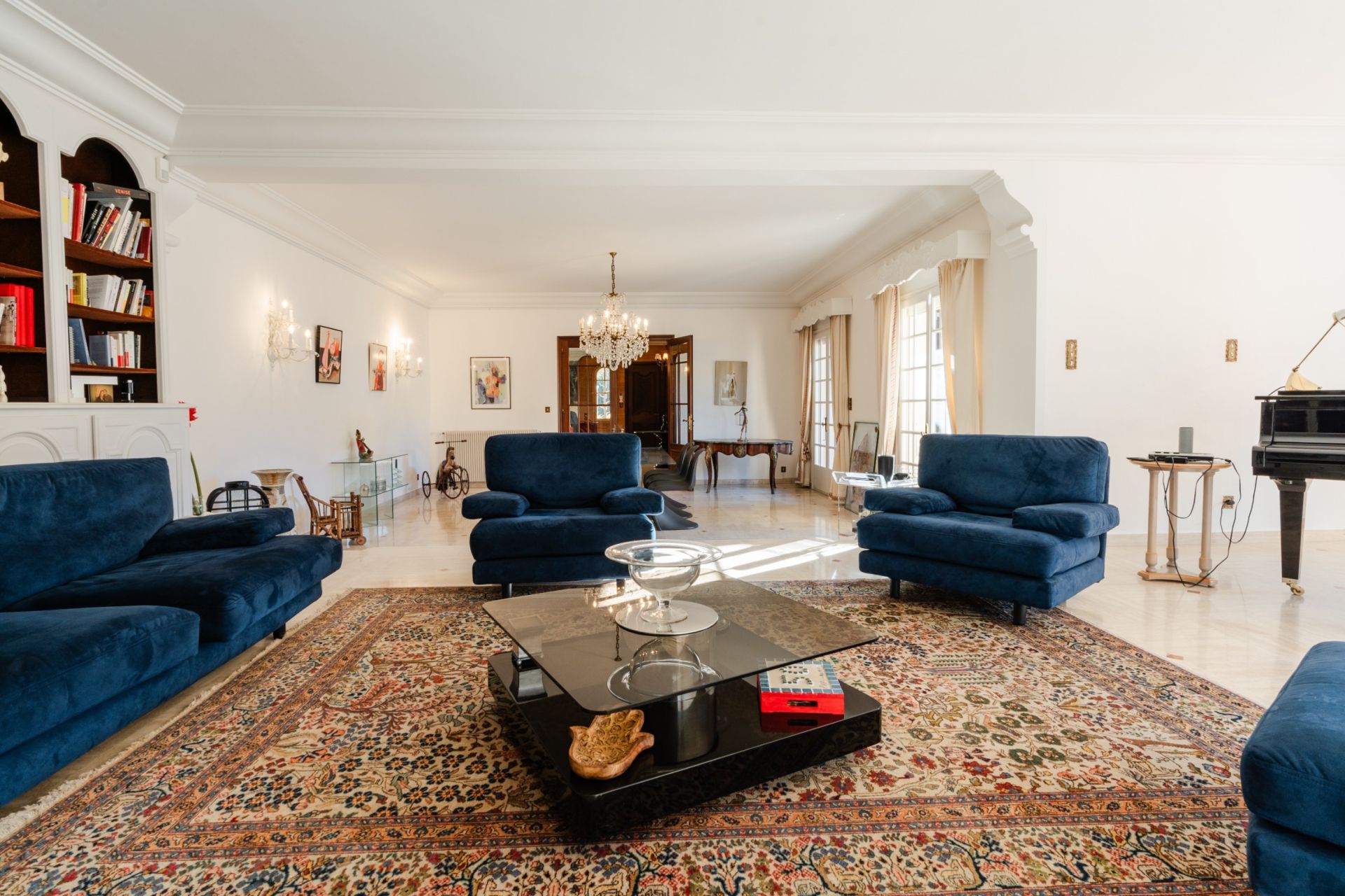luxury house 7 Rooms for sale on PERPIGNAN (66000)
