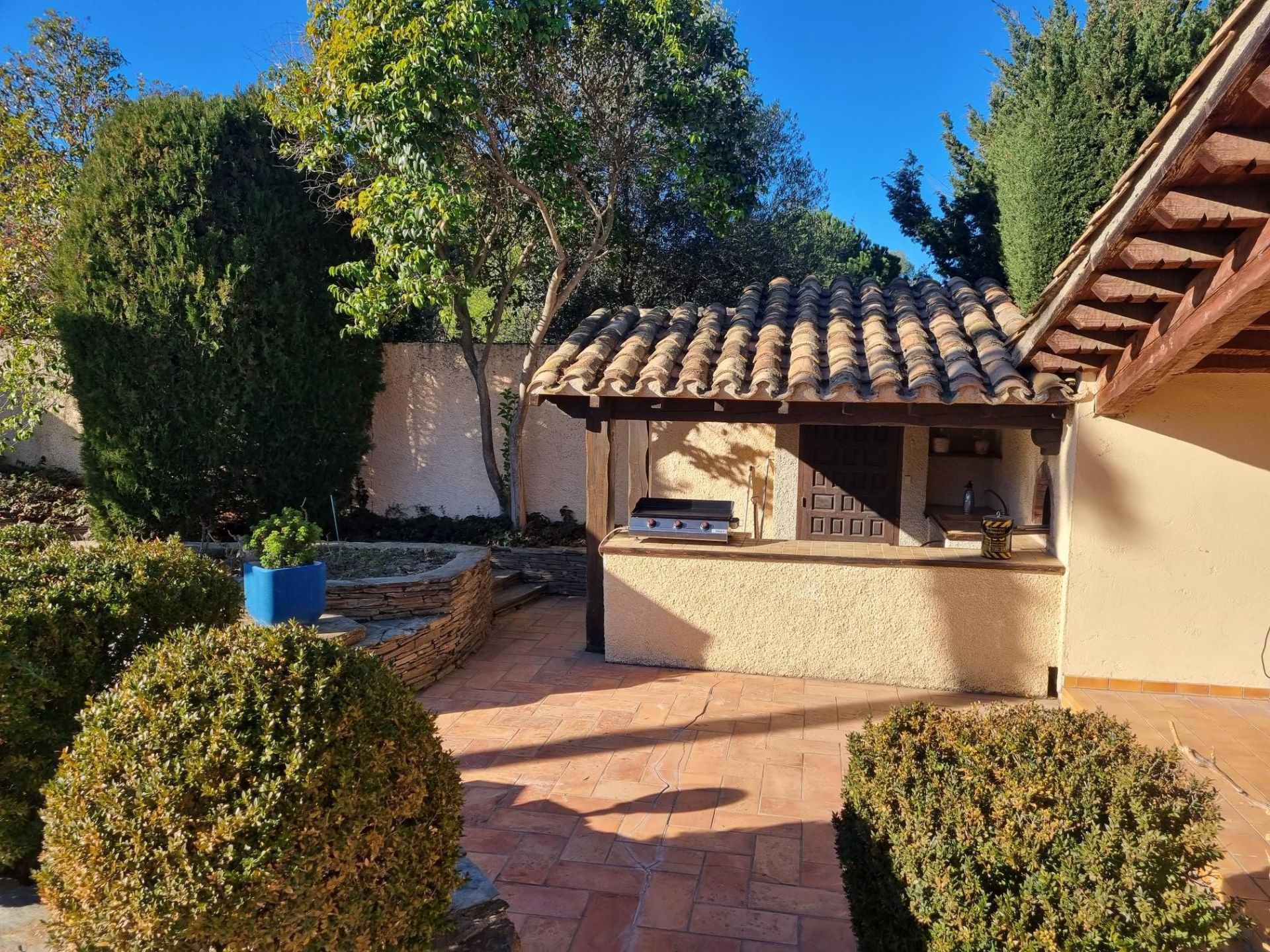 luxury house 7 Rooms for sale on PERPIGNAN (66000)