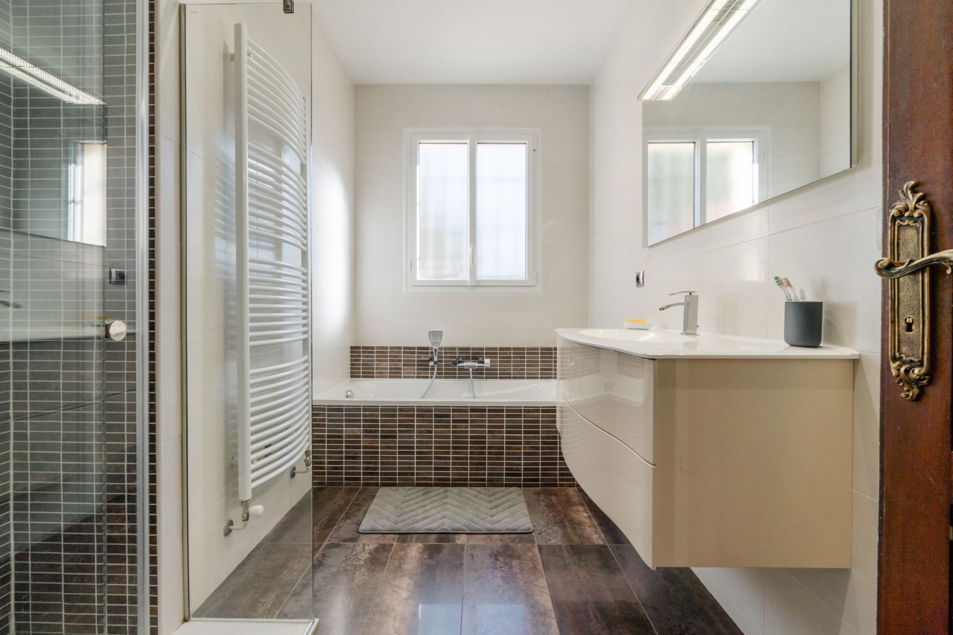luxury house 7 Rooms for sale on PERPIGNAN (66000)