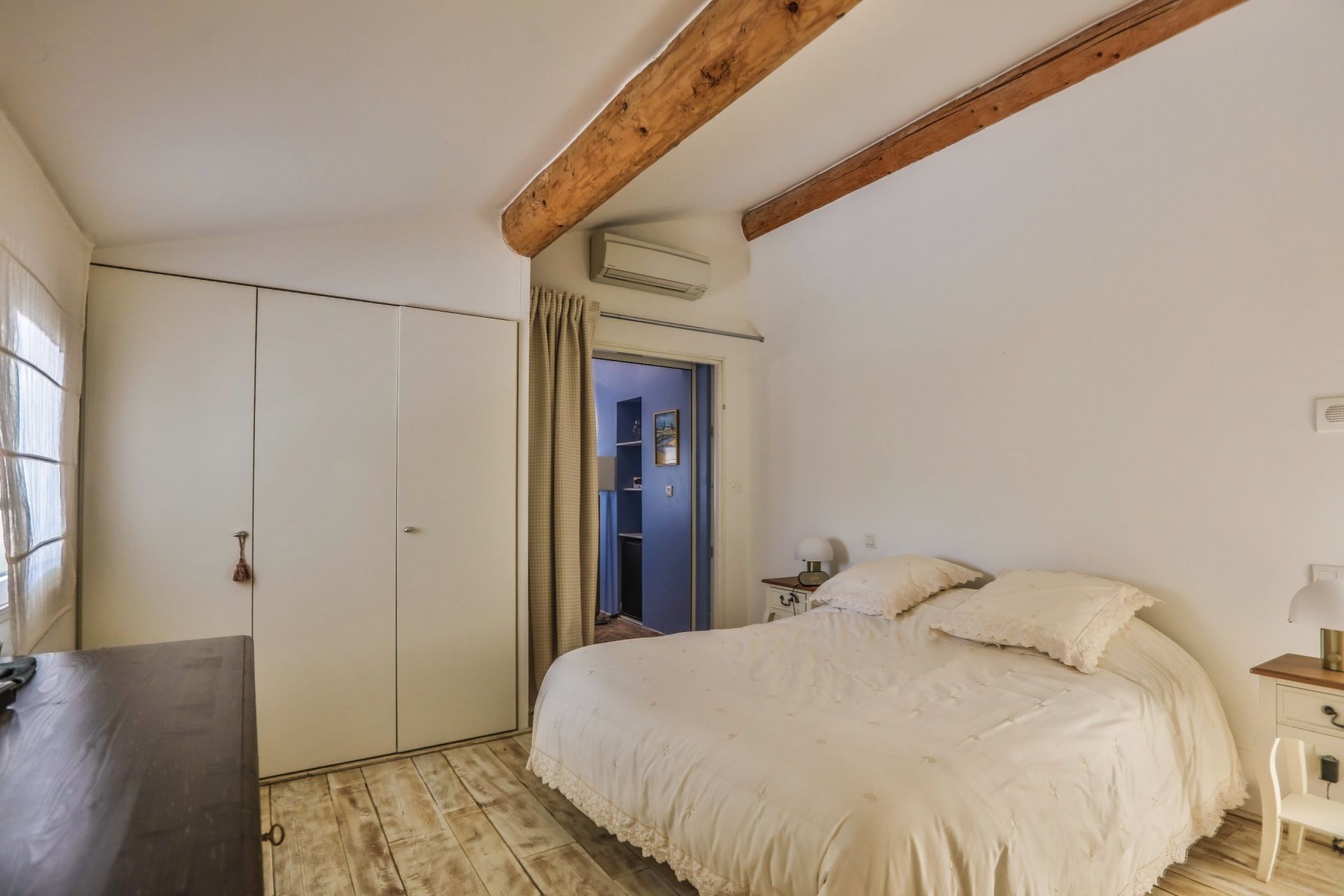 luxury house 10 Rooms for sale on ROUSSILLON (84220)