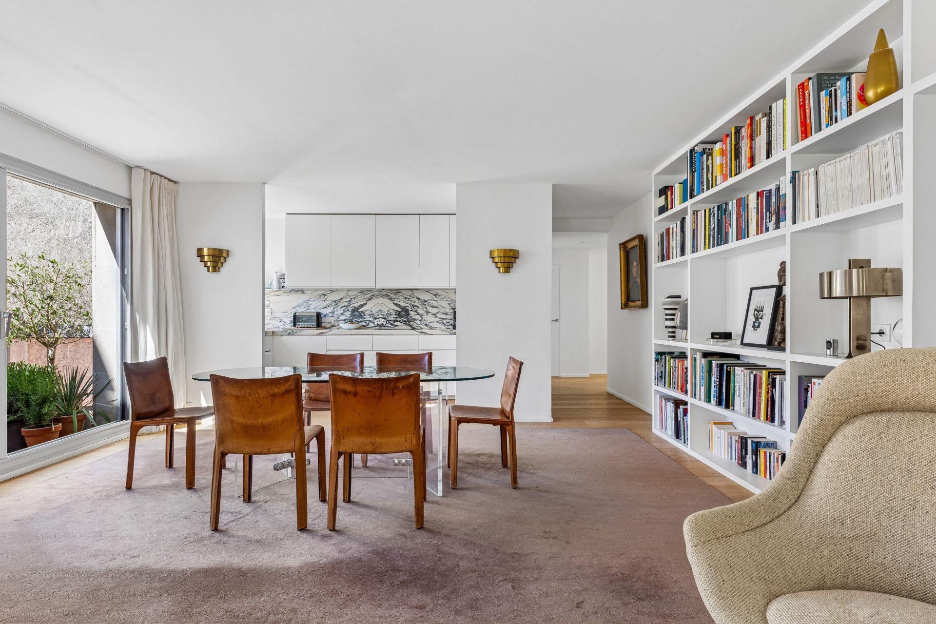 luxury apartment 5 Rooms for sale on PARIS (75018)