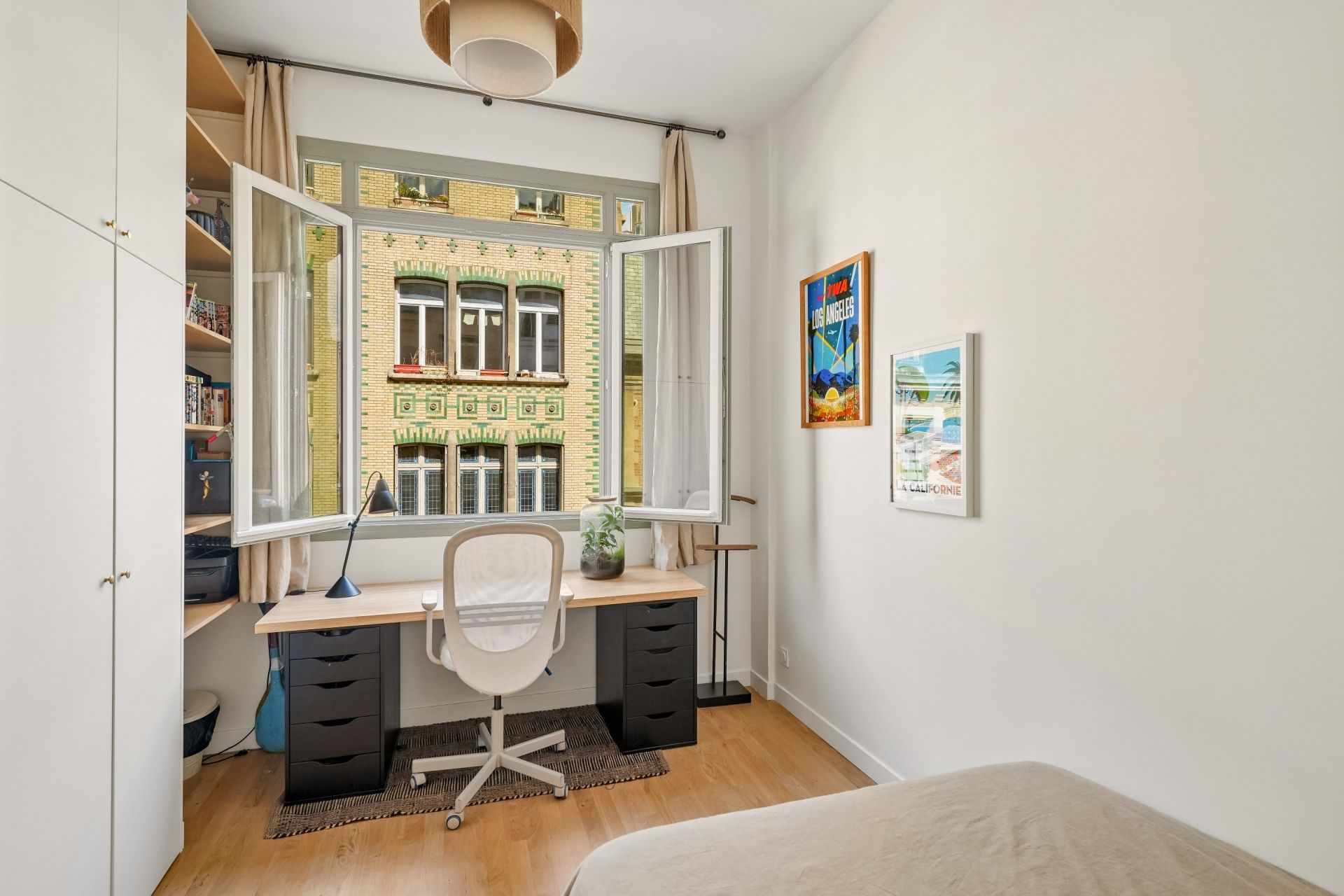 luxury apartment 10 Rooms for sale on PARIS (75017)