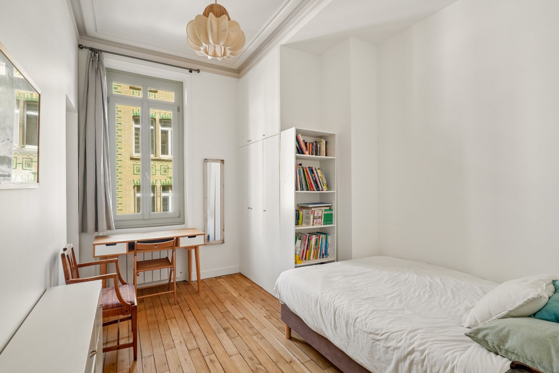 luxury apartment 10 Rooms for sale on PARIS (75017)